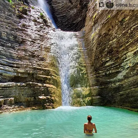 Appartamento La Terraza De Escarrilla, Con Piscina